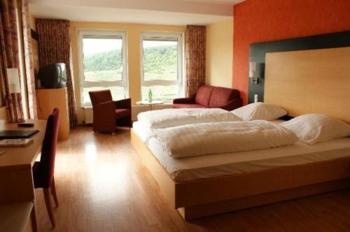 Burg-Hotel Obermoschel Ruang foto